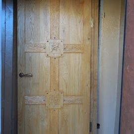 Дверь филенчатая с узором